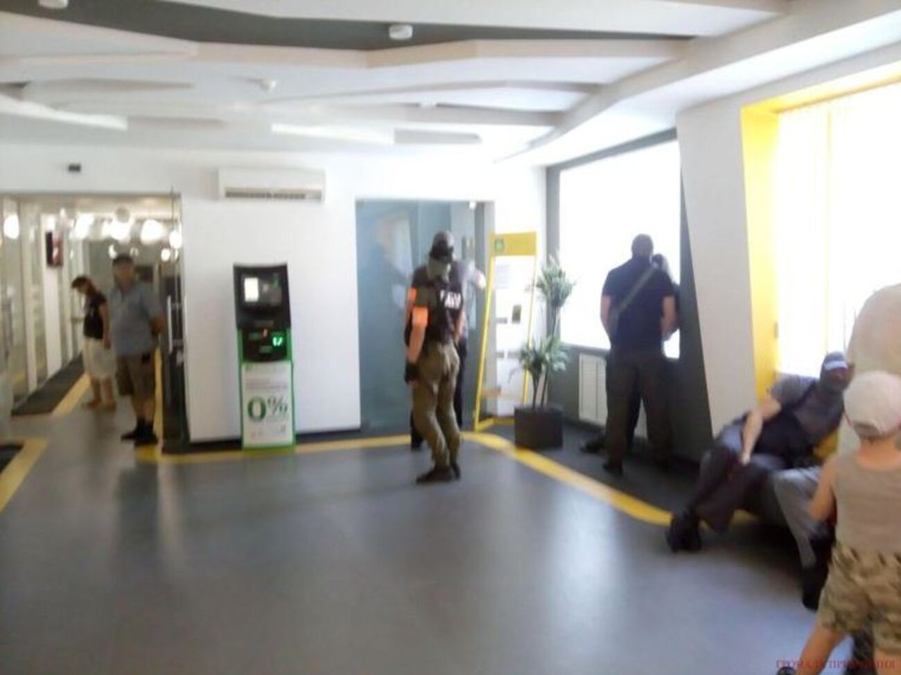 Обыски в горсовете Бучи проводит прокуратура, а СБУ выступает в качестве сопровождения