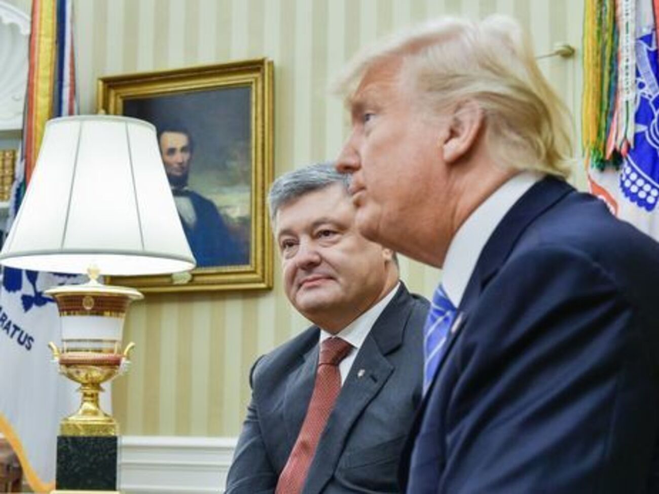 Порошенко заявил, что говорил о санкциях на встрече с Трампом в Вашингтоне