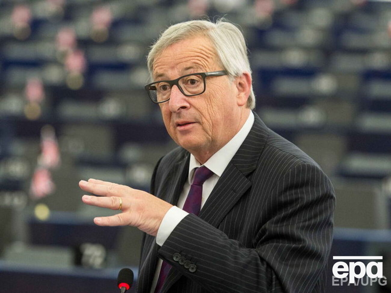 Юнкер прокоментував санкції США проти РФ