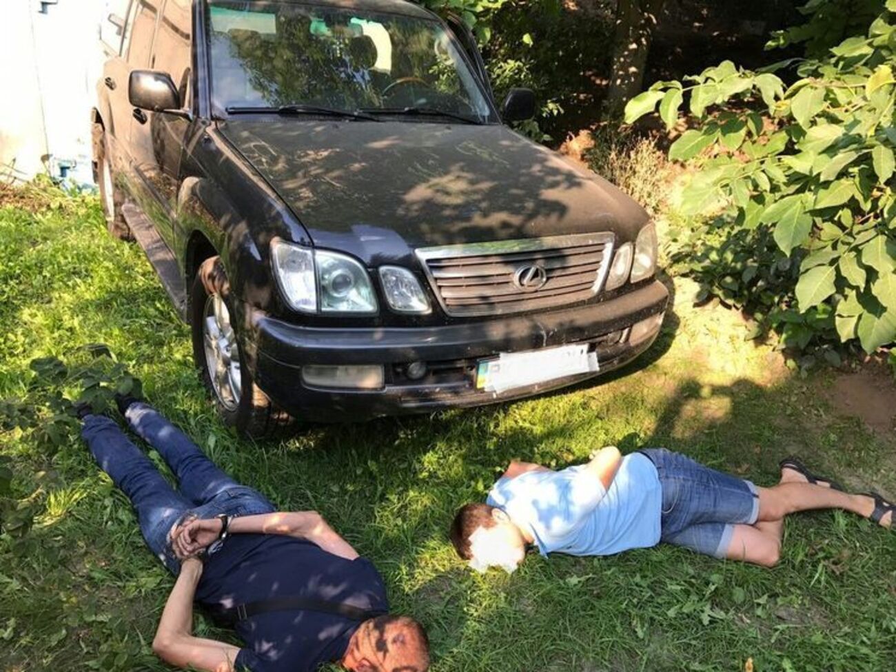 Внешне угнанный автомобиль выглядит, как гражданский