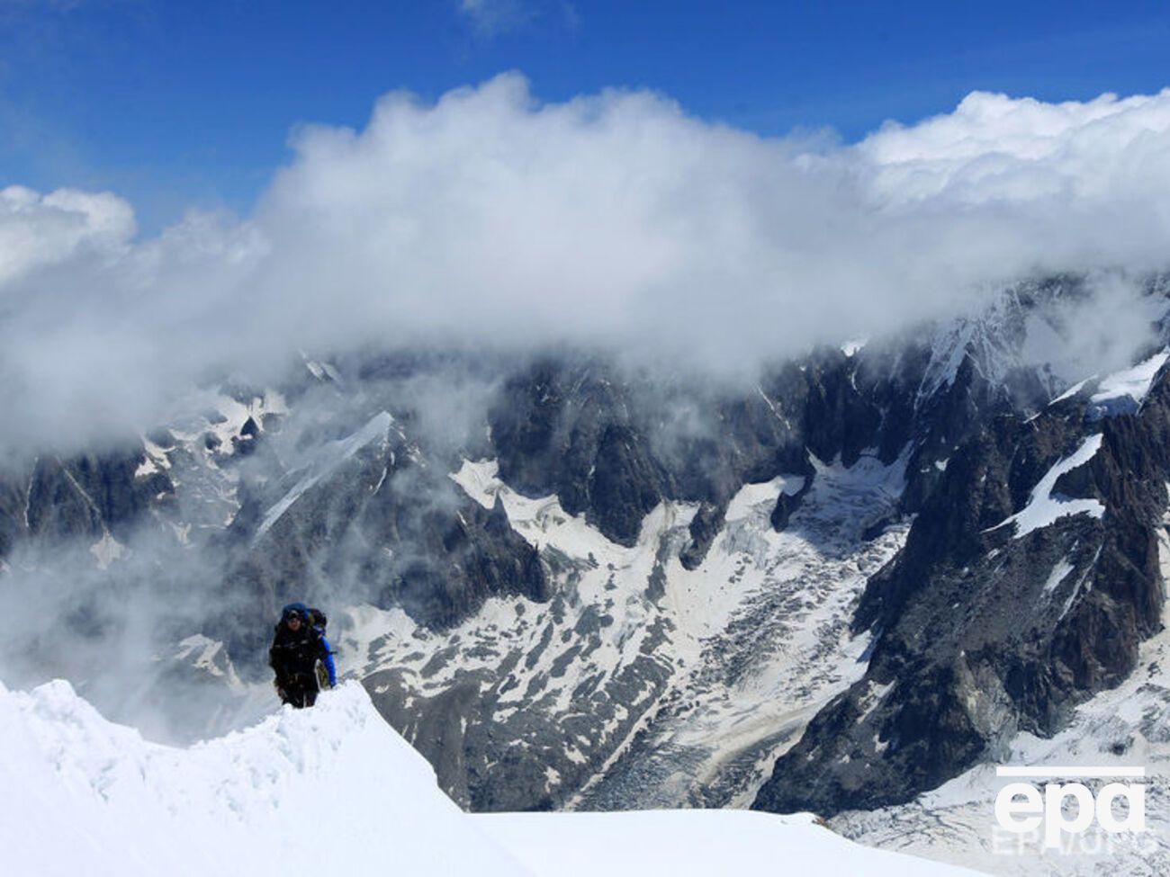 Наступного дня після бурі альпініста знайшли мертвим