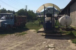 Одна з нелегальних заправних станцій у Закарпатській області