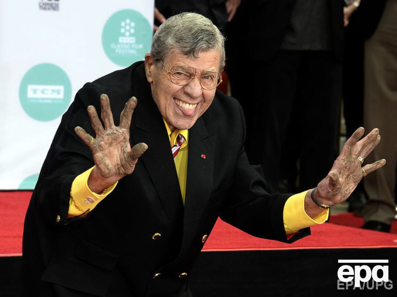 Умер американский комик Джерри Льюис