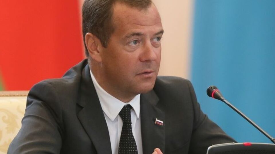 Медведєва назвали найбільш імовірним наступником Путіна