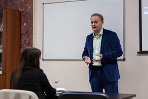 Вероятность погибнуть в ДТП в России в 142 раза выше, чем от рук террориста. Значение терактов сильно преувеличено