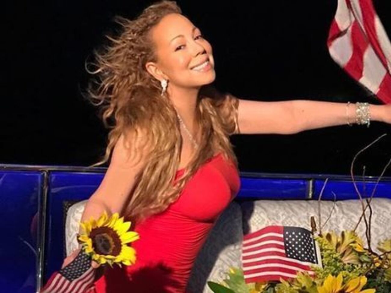 Кэри продемонстрировала формы сквозь прозрачную ткань