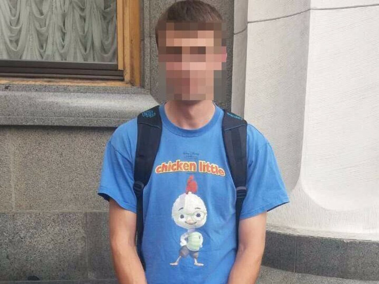 Молодика, який залишив напис, затримали на гарячому
