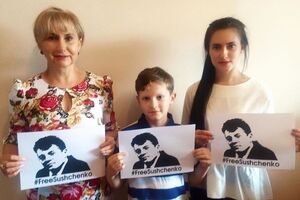 10 серпня Фейгін повідомив, що Сущенку дозволили побачення з дружиною й дочкою, а також дали право на дзвінок синові