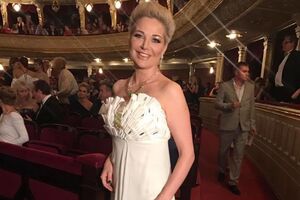 Максакова опровергла слухи, что будет исполнять гимн Украины