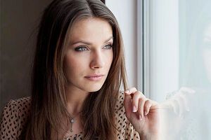 Паперна прийшла на прем'єру фільму через місяць після пологів