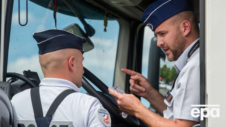 Полиция сообщила, что водитель автобуса не справился с управлением