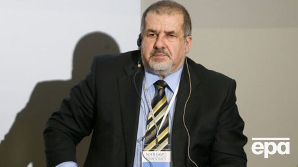 Чубаров поздравил украинцев с Днем флага