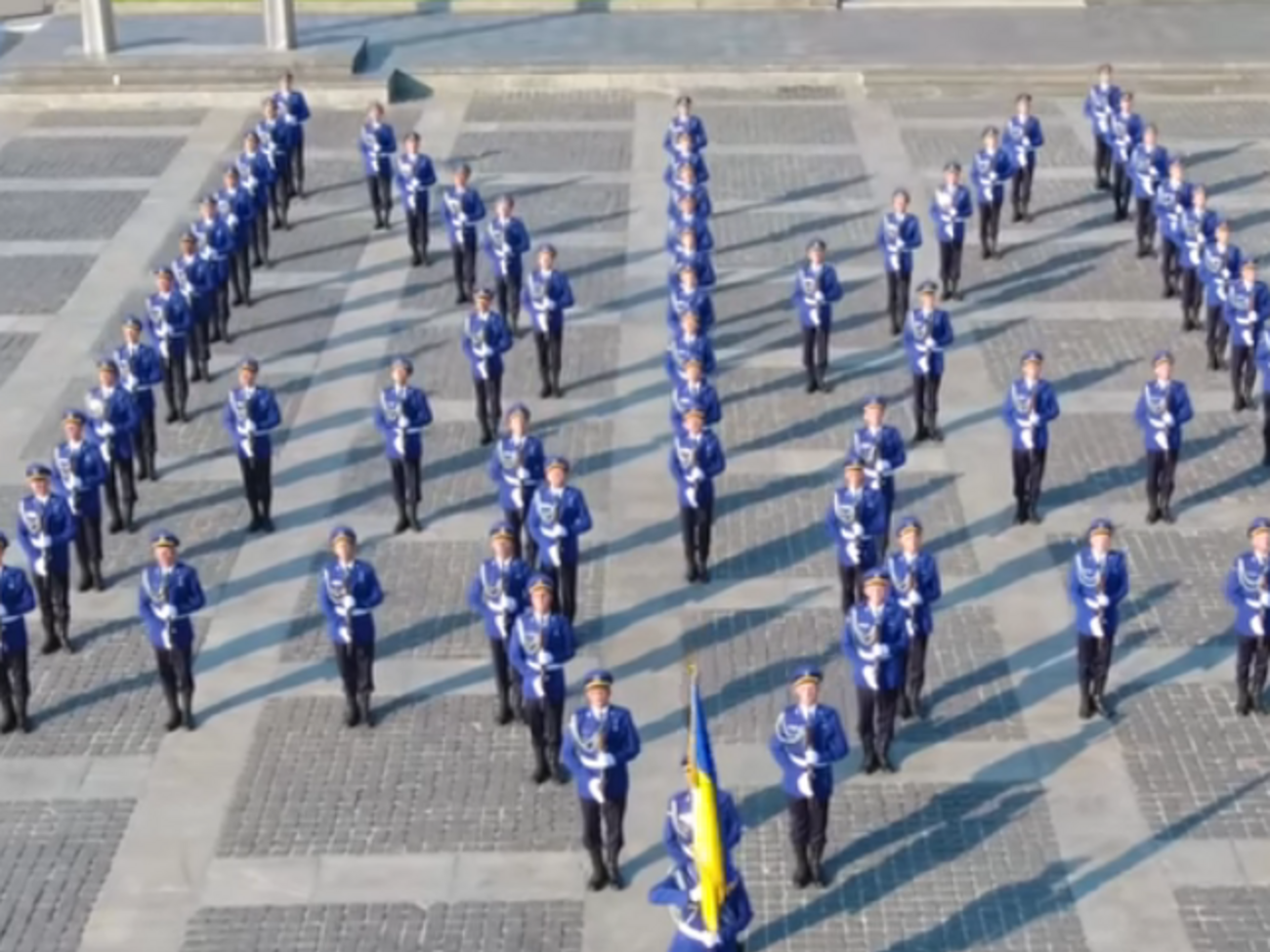 Шикування зняли з висоти квадрокоптером