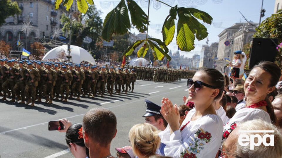 У Києві проходить військовий парад