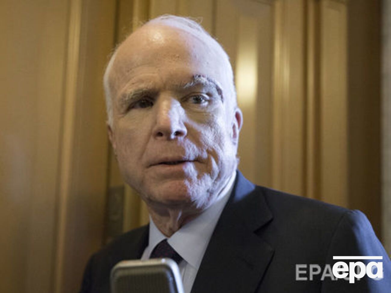 Маккейн підкреслив, що США "давно пора було забезпечити Україну оборонною летальною зброєю для стримування та захисту від подальшої російської агресії"