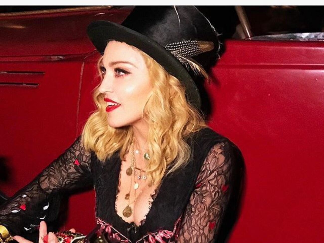 Мадонна: Що трапляється, коли ти фарбуєш губи фіолетовою помадою