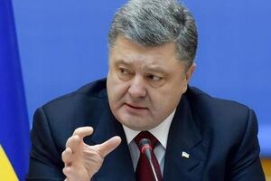Порошенко: Мы подчеркиваем, что такое международное присутствие способствовало бы созданию надлежащих условий безопасности для продвижения политического трека мирного процесса