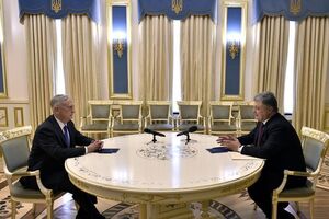 Після зустрічі з Меттісом Порошенко прокоментував нову стратегію США щодо Афганістану