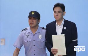 49-летний вице-президент Samsung Electronics Ли Чже Ен вины не признал