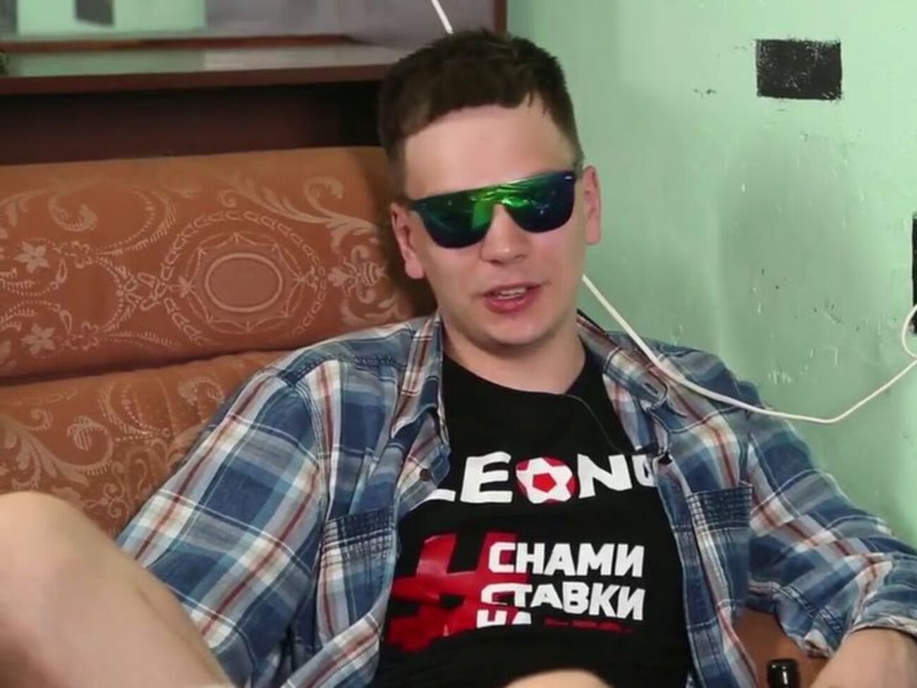 Гнойний: Я жив на матраці в серверній