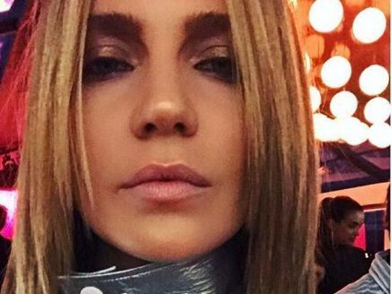 Певица показала фигуру в купальнике