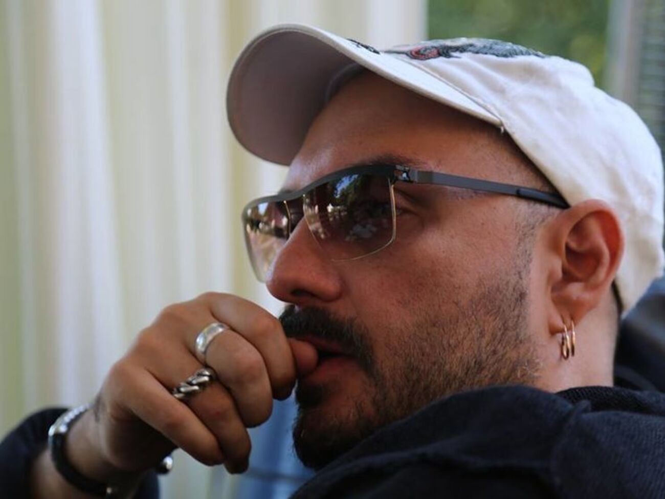 23 серпня Басманний суд Москви відправив Серебренникова під домашній арешт
