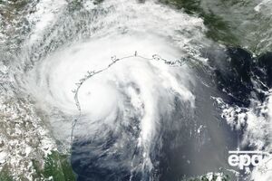 Стихия принесет почти 100 см осадков