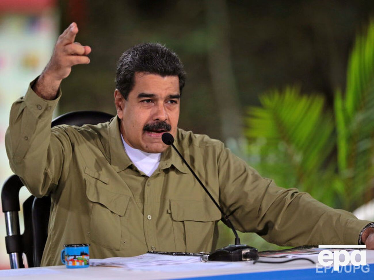 США обвиняют Мадуро в создании диктатуры