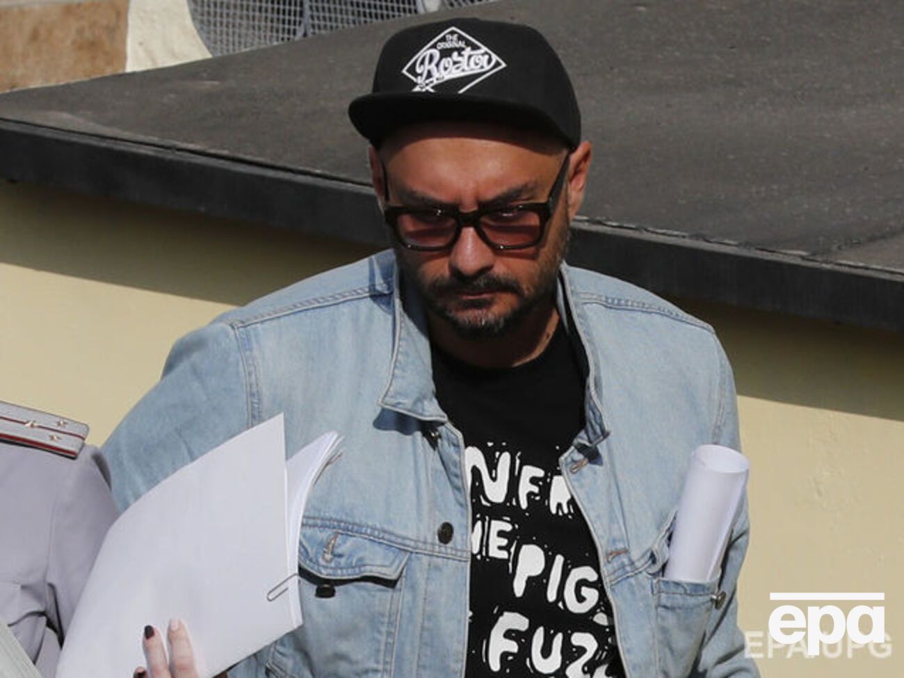 Серебренников перебуває під домашнім арештом