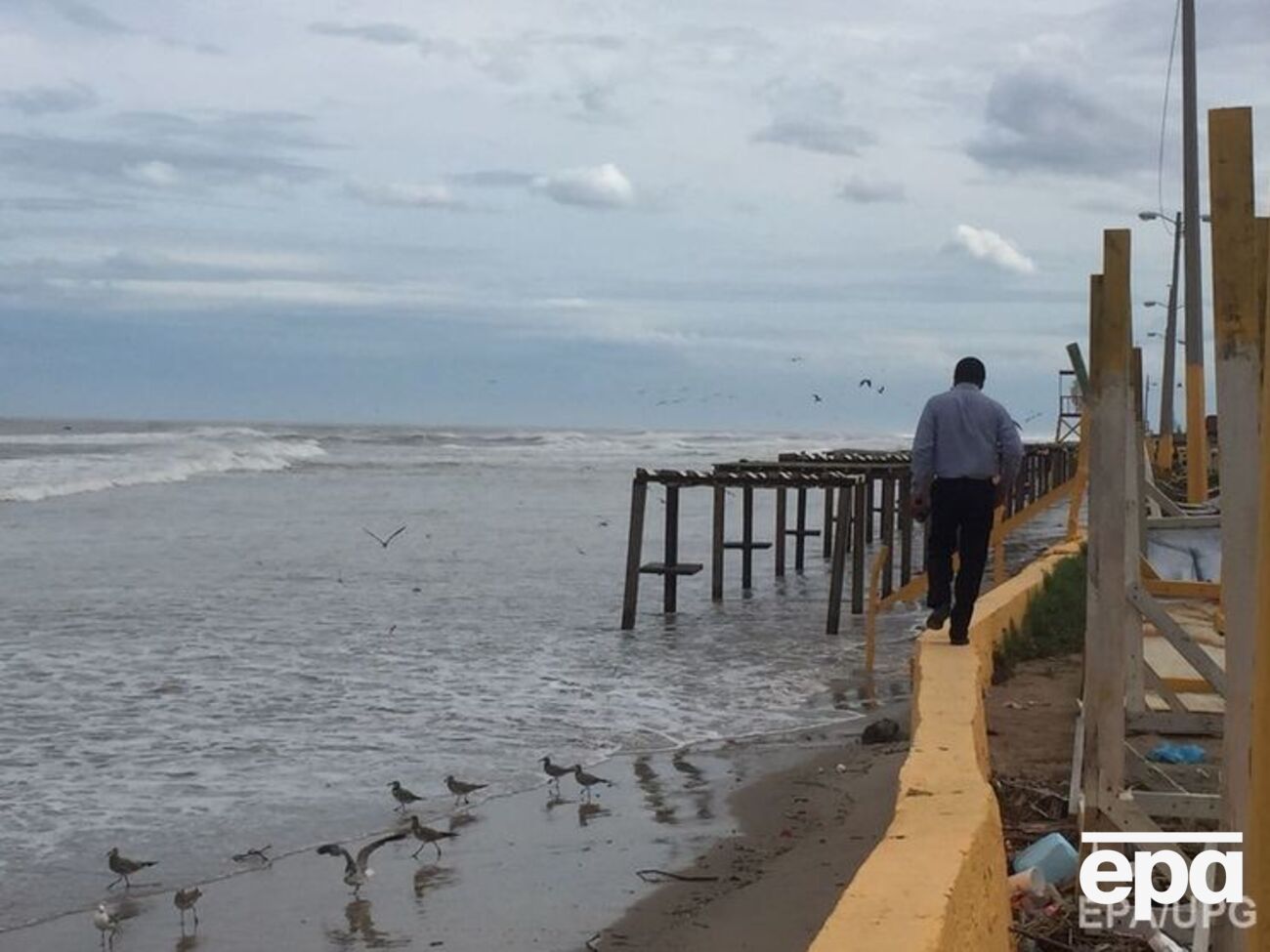 По данным метеорологов, ураган "Харви" &ndash; самый мощный шторм в США за последние 10 лет