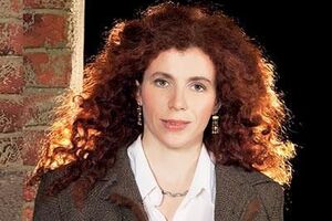 Латынина: После дворцов Медведева, после "неяхты" Сечина, после самолетов – мы, наверное, ожидаем, что Серебренников купил подводную лодку