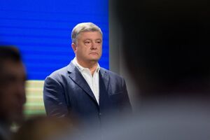 Порошенко заявив, що "наполегливо бореться" за повернення Донецька в Україну