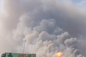 В Азербайджані гасять пожежу на складі військової частини