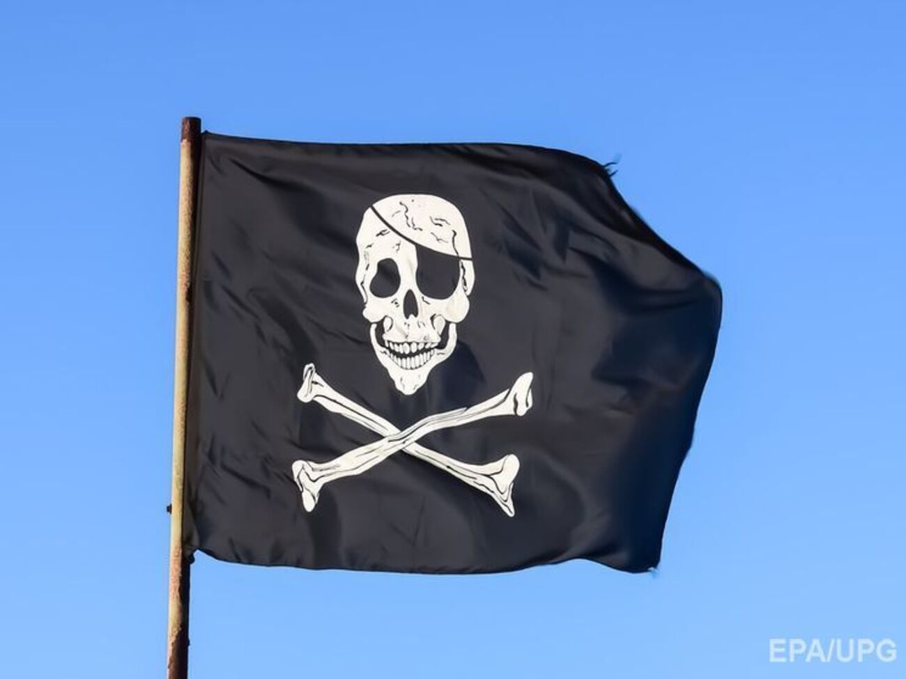 Мифическим отрядам приписывают пиратские флаги