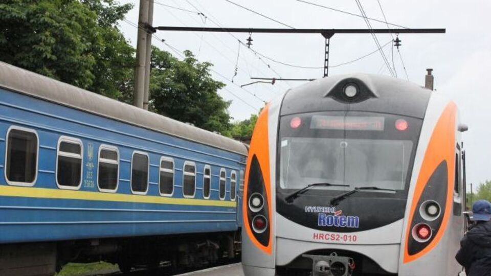 Планують скоротити всі види пасажирських перевезень