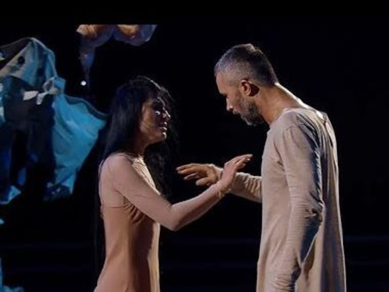 Бабкіни станцювали контемп