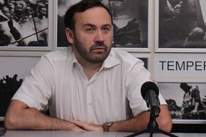 Пономарьов: У Росії закордонні паспорти має менше ніж чверть громадян