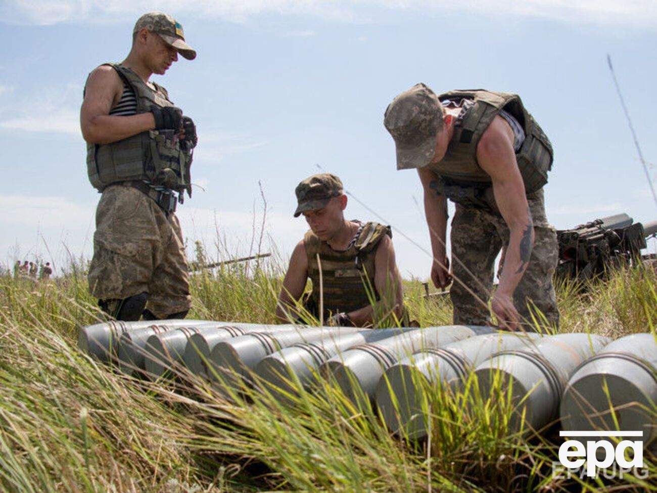 Герасимов заявил, что украинские военные придерживаются режима прекращения огня