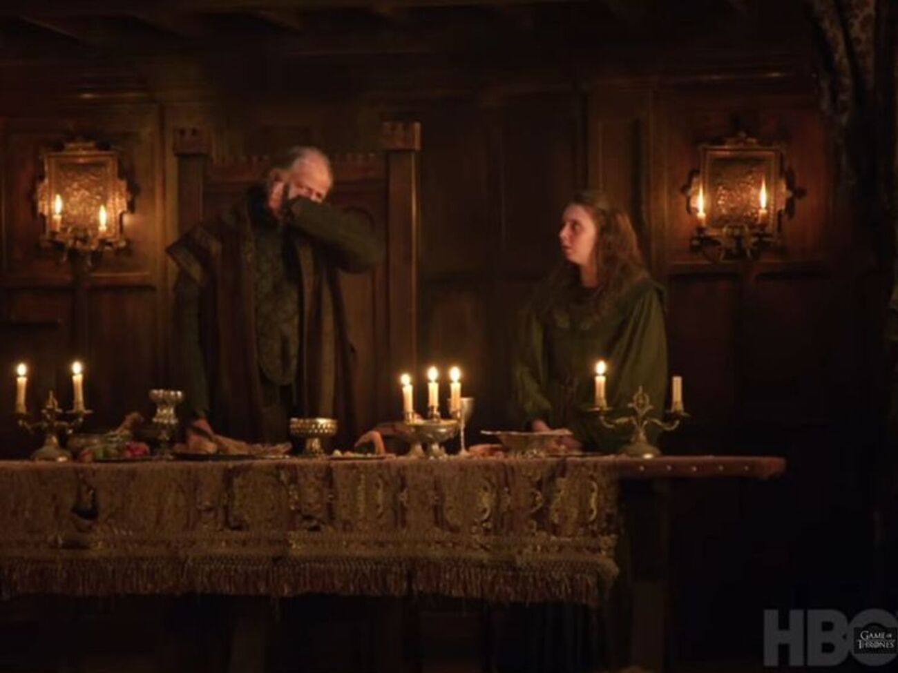 Проект рассказывает о съемках популярного сериала