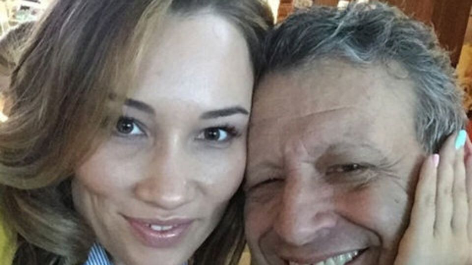 Пара узаконила отношения