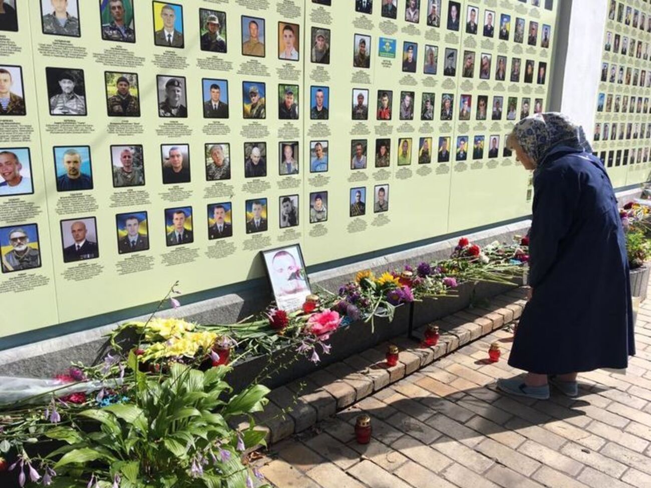 У Києві вшанували пам'ять жертв Іловайська