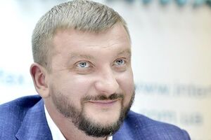 Петренко: Чтобы он не бегал, не брал взятки по углам