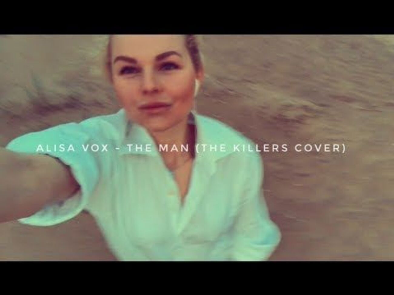 Вокс зняла селфі-кліп