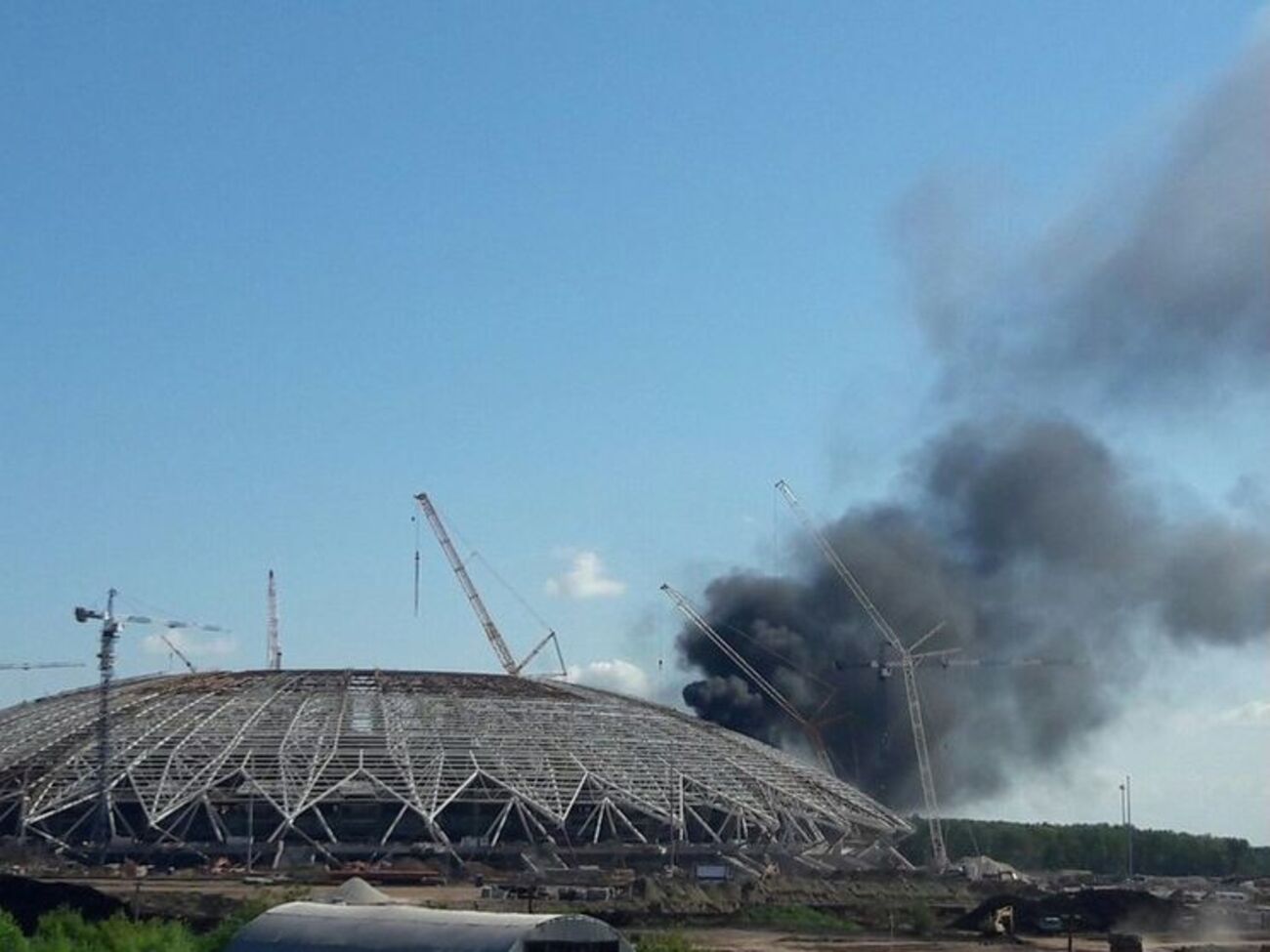 В Самаре загорелся стадион