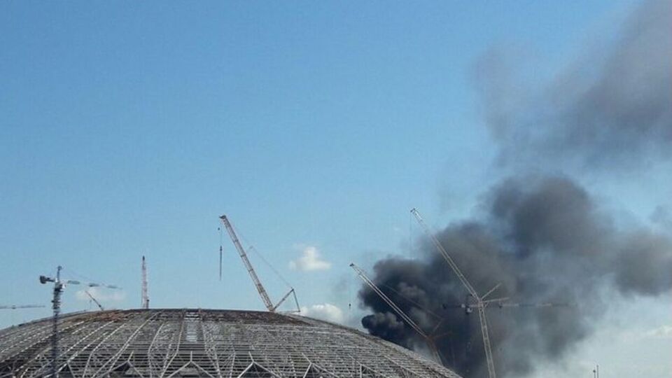 В Самаре загорелся стадион
