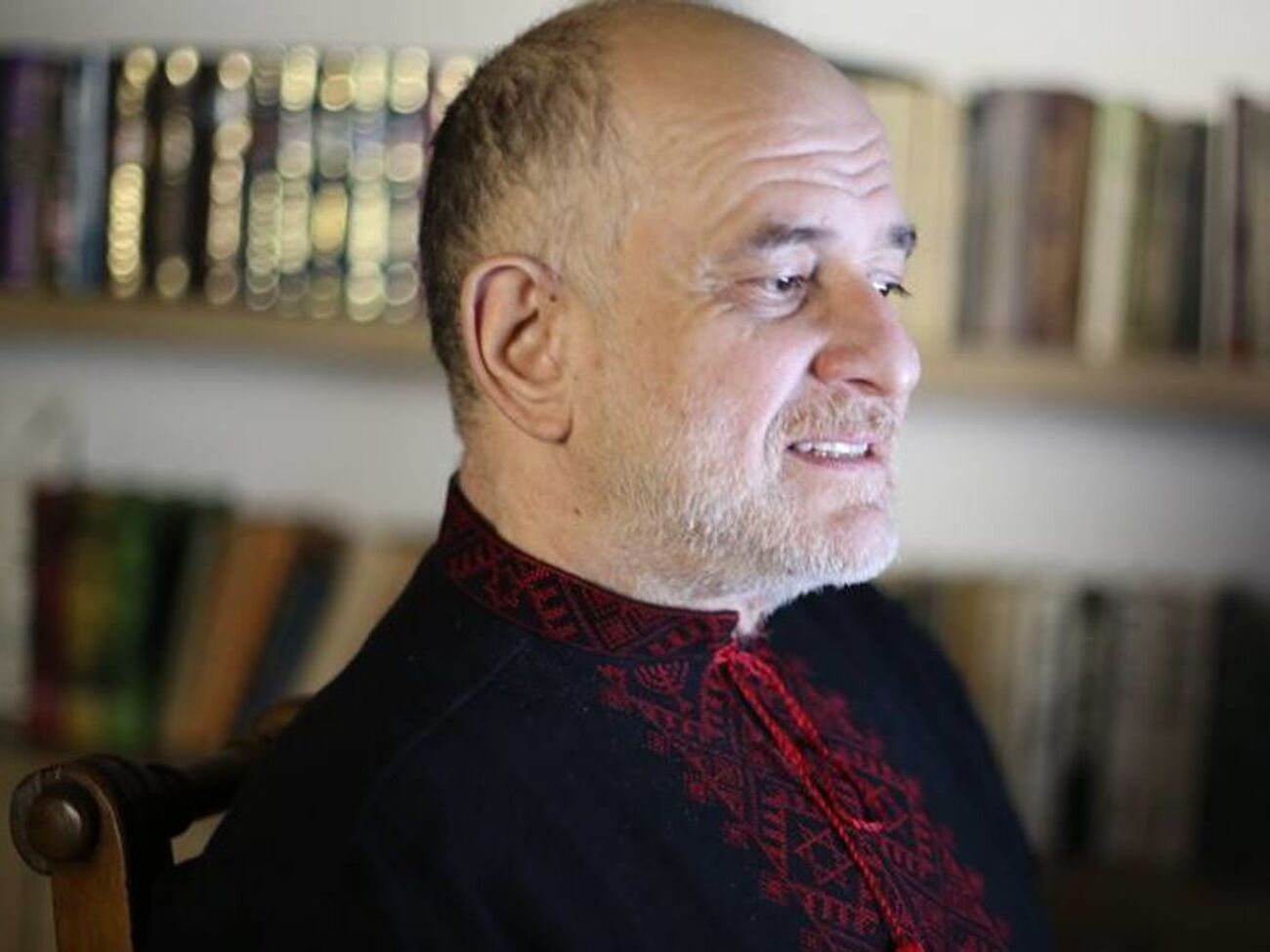 В Одессе батюшка МП и 20 бабушек в возрасте навскидку от 75 до 120 лет присоединились к протесту против "Матильды"