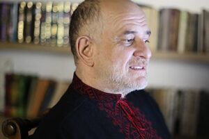 В Одессе батюшка МП и 20 бабушек в возрасте навскидку от 75 до 120 лет присоединились к протесту против "Матильды"