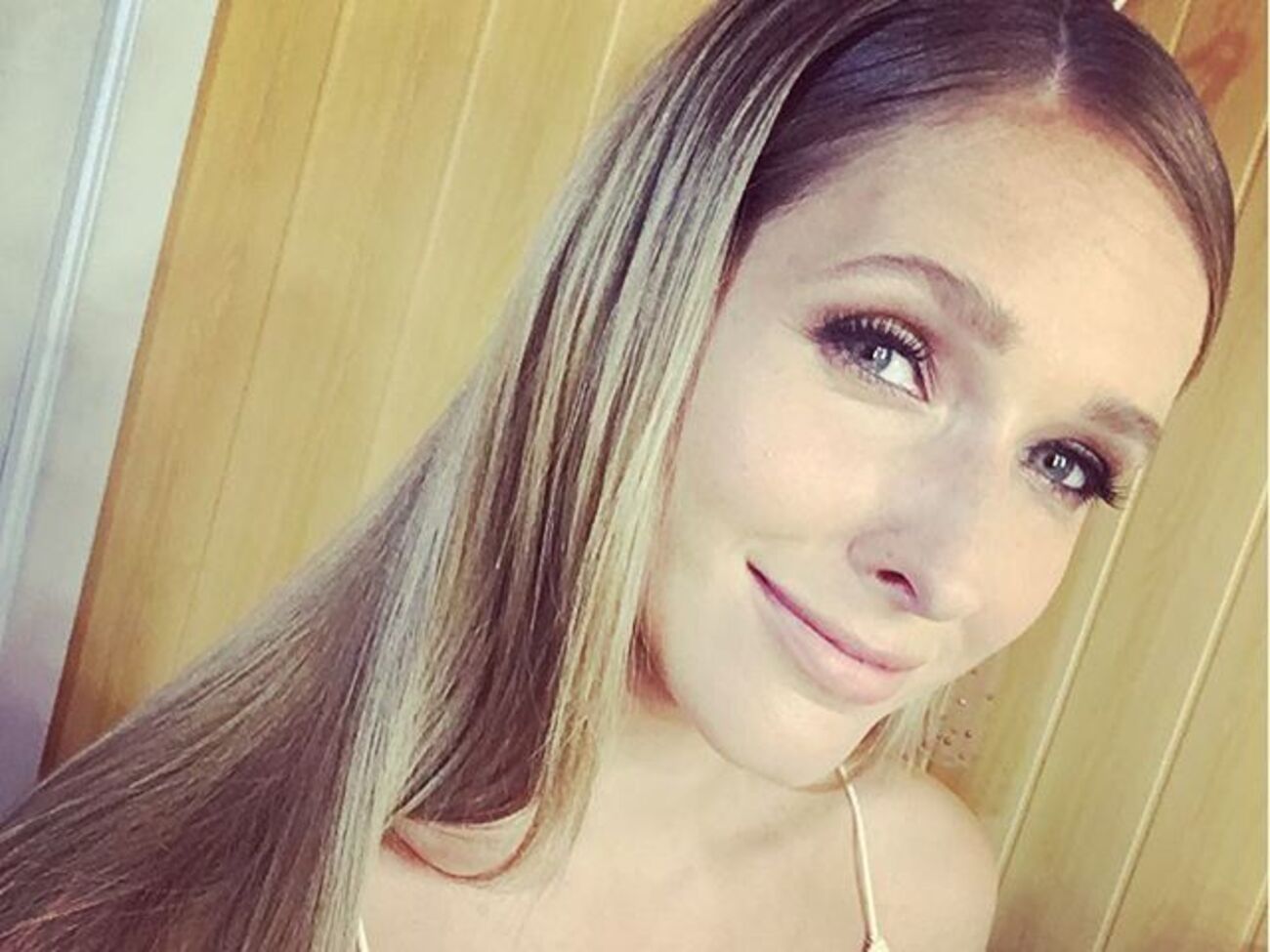 Осадчая сфотографировалась со старшим сыном