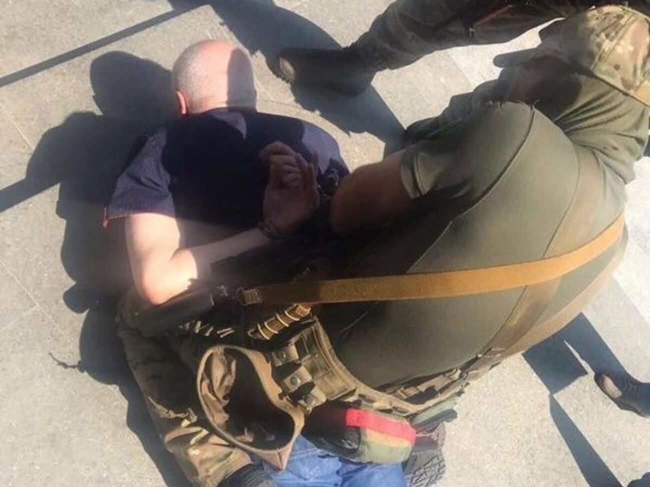 СБУ задержала чиновника при получении взятки