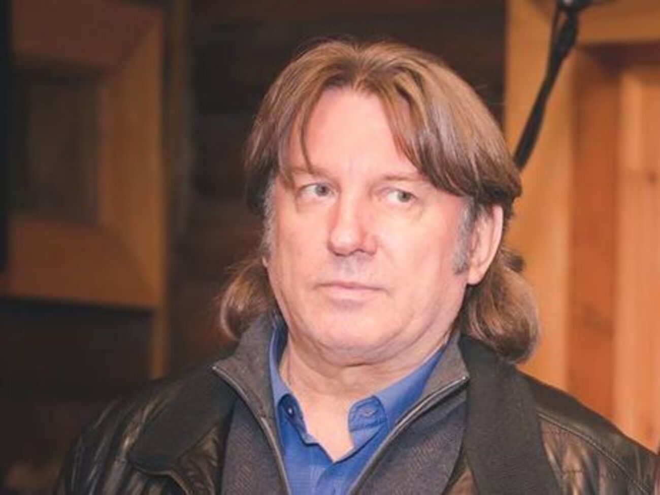 Лоза: Своїх артистів навалом, а ми тягнемо всяке лайно